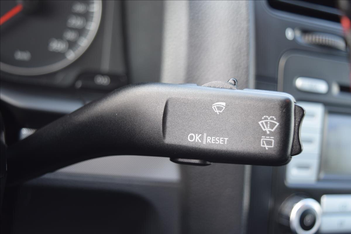 Volkswagen Golf Kombi 1,6 l 75 kw