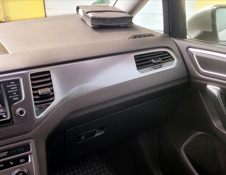 Volkswagen Golf Sportsvan MPV 1,2 l 81 kw