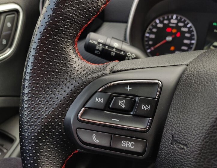 MG ZS SUV / Terénní 1,5 l 78 kw