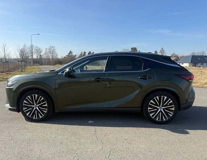 Lexus RX 450 SUV 2,5 l 136 kw