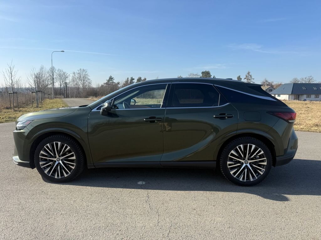 Lexus RX 450 SUV 2,5 l 136 kw