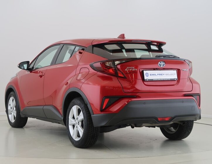 Toyota C-HR SUV / Terénní 1,8 l 72 kw