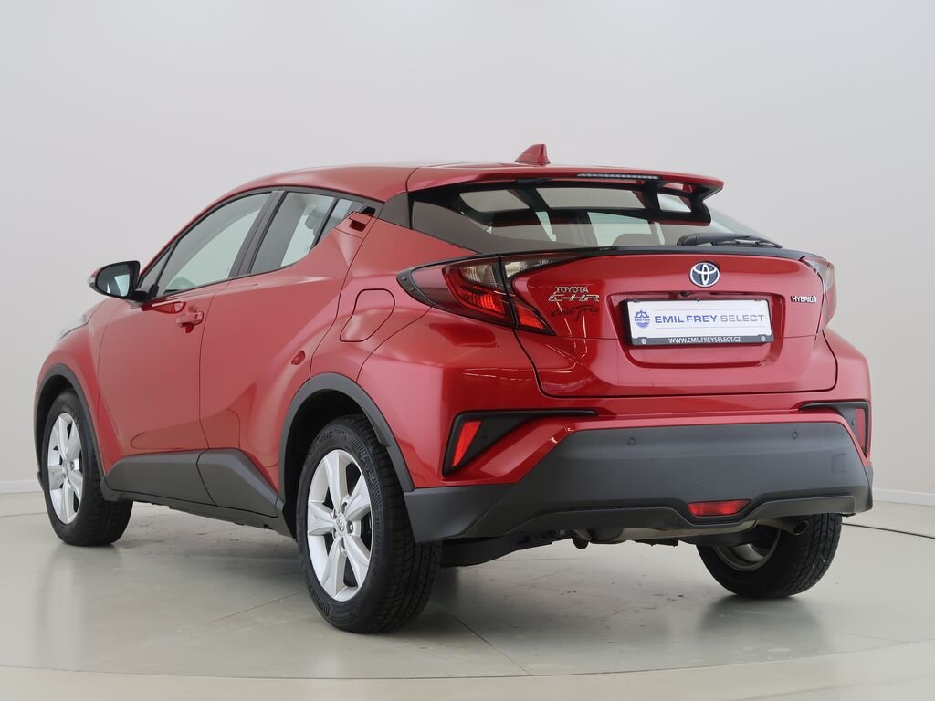 Toyota C-HR SUV / Terénní 1,8 l 72 kw