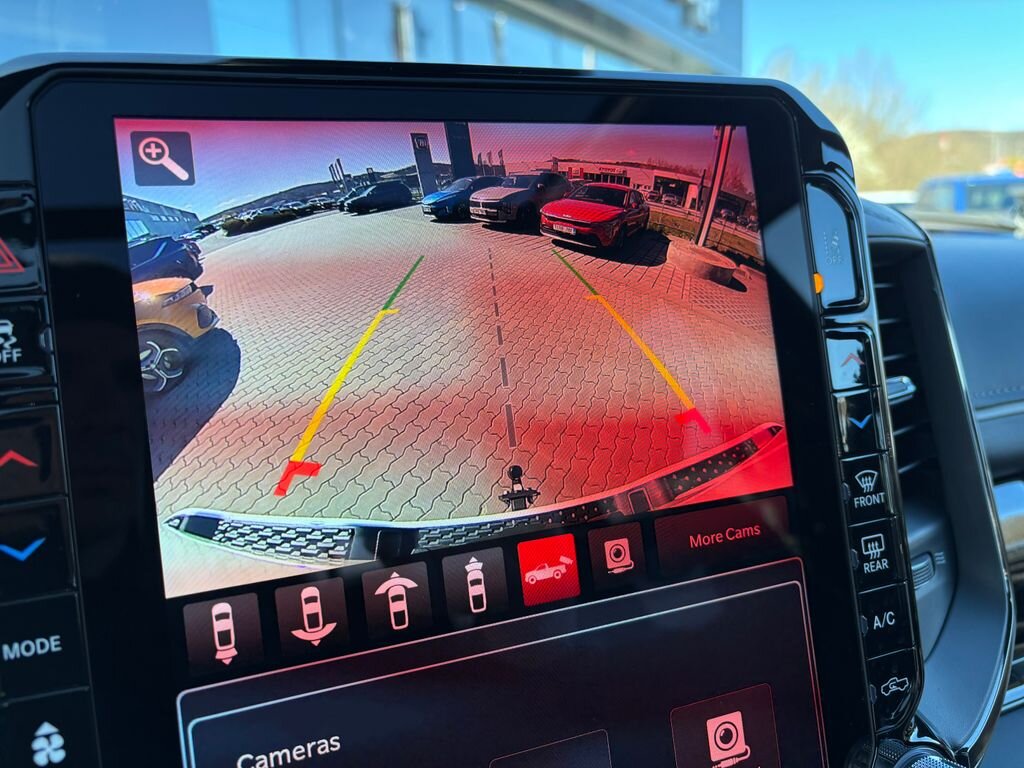 Dodge RAM Pick-up 3,0 l 403 kw