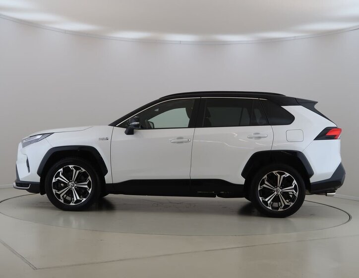 Toyota RAV4 SUV / Terénní 2,5 l 225 kw