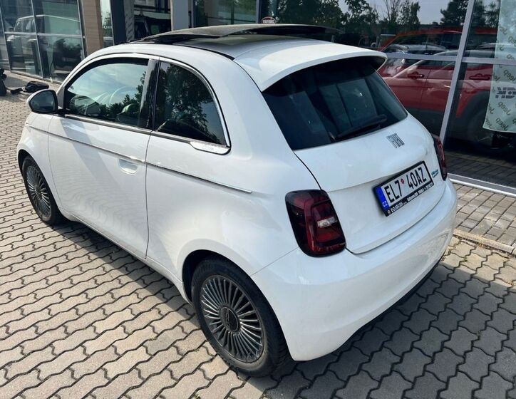 Fiat 500e 2