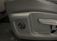 Volkswagen Multivan 21