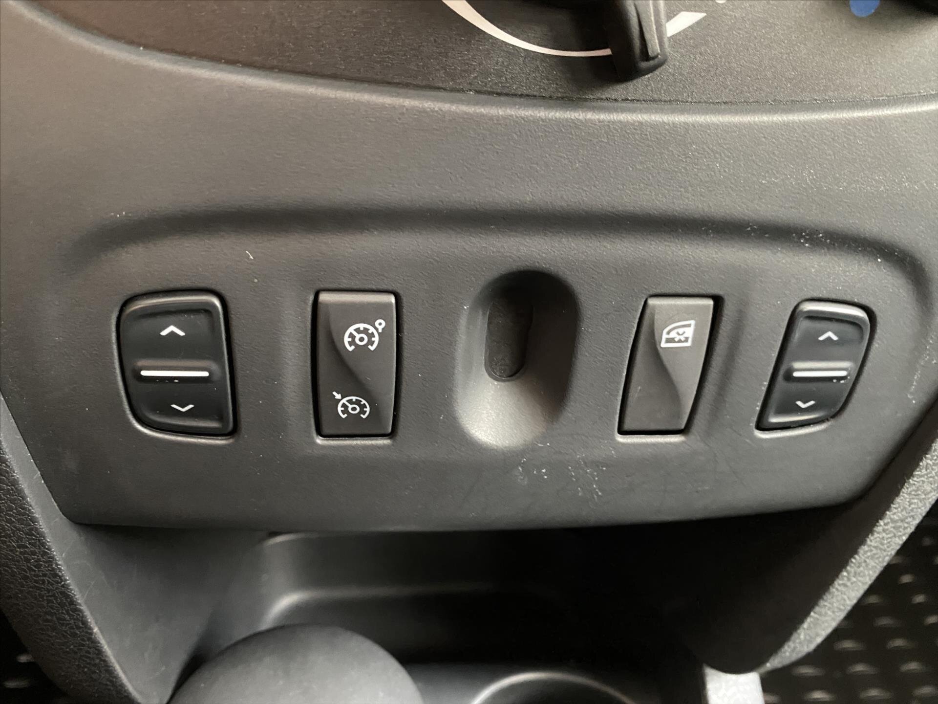 Dacia Logan Kombi 898,0 66 kw