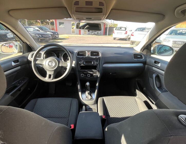 Volkswagen Golf 21