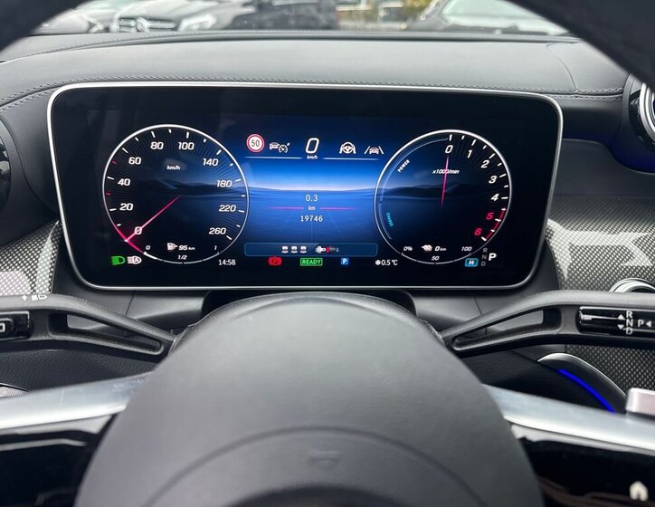 Mercedes-Benz GLC 10