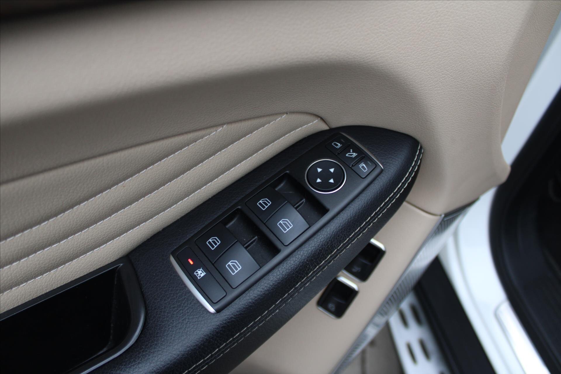 Mercedes-Benz GLE SUV 3,0 l 190 kw