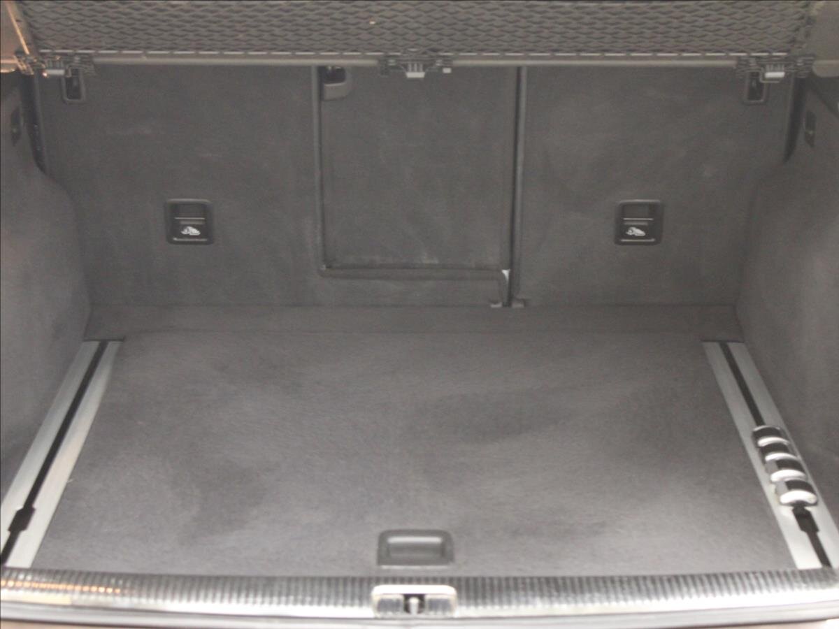 Audi Q5 Kombi 2,0 l 140 kw