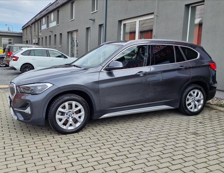 BMW X1 6
