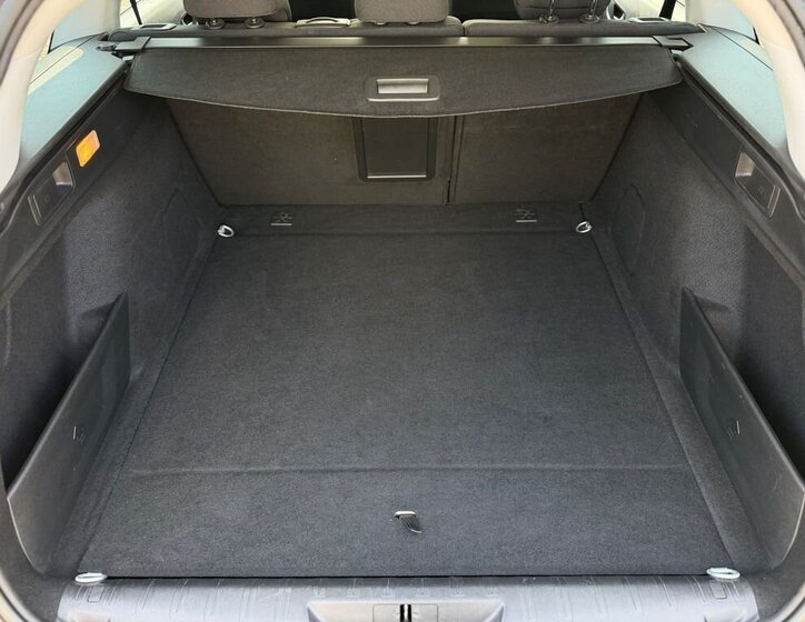 Peugeot 308 Kombi 1,2 l 96 kw