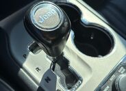 Jeep Grand Cherokee 16