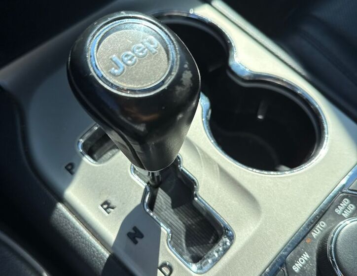 Jeep Grand Cherokee 16