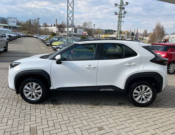 Toyota Yaris Cross SUV / Terénní 1,5 l 68 kw