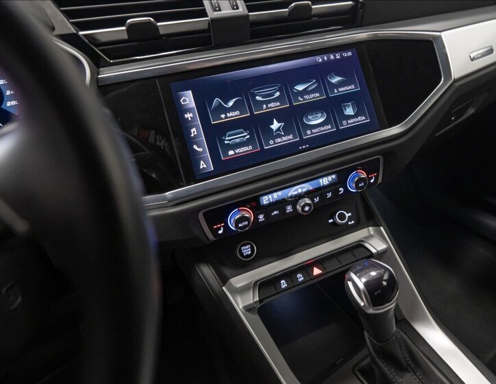 Audi Q3 SUV / Terénní 1,5 l 110 kw