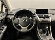 Lexus NX 300h 5