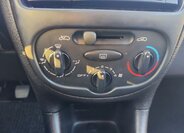 Peugeot 206 Hatchback 1,1 l 44 kw