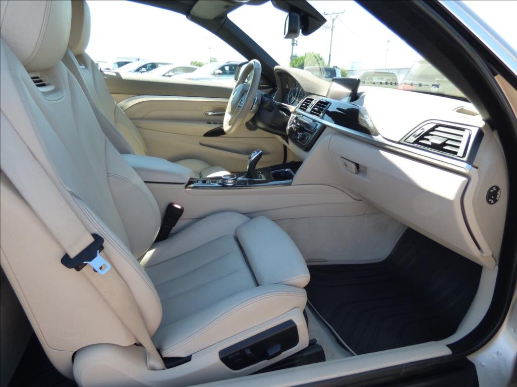 BMW Řada 4 Kabriolet 3,0 l 225 kw