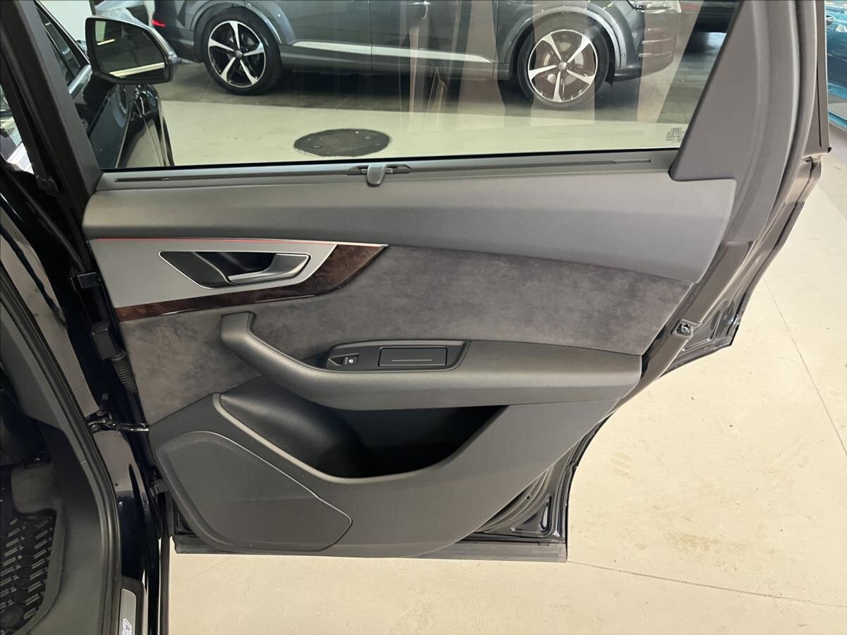 Audi SQ7 SUV / Terénní 4,0 l 320 kw