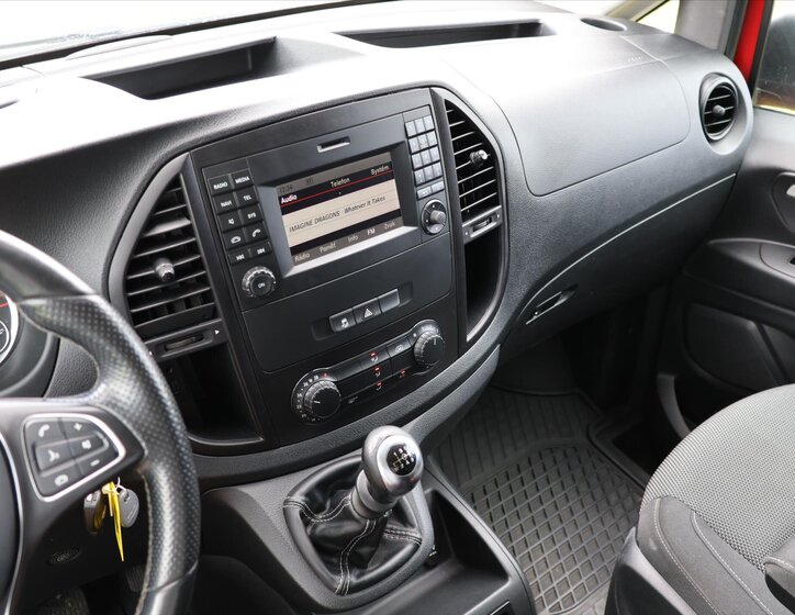 Mercedes-Benz Vito Kombi 2,1 l 100 kw