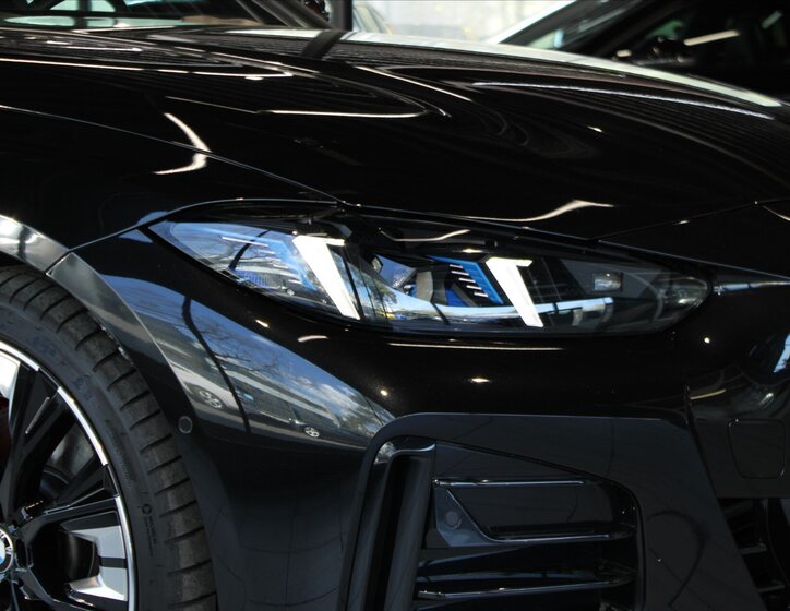 BMW Řada 4 Sedan / Limuzína 2,0 l 140 kw