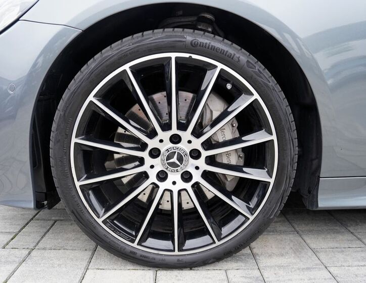 Mercedes-Benz Třídy E 13