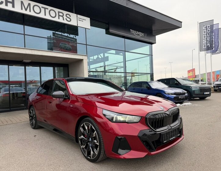 BMW Řada 5 Sedan / Limuzína 3,0 l 210 kw