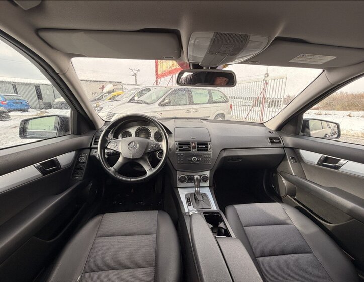 Mercedes-Benz Třídy C Kombi 2,1 l 125 kw