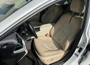 Toyota Camry Sedan / Limuzína 2,5 l 131 kw