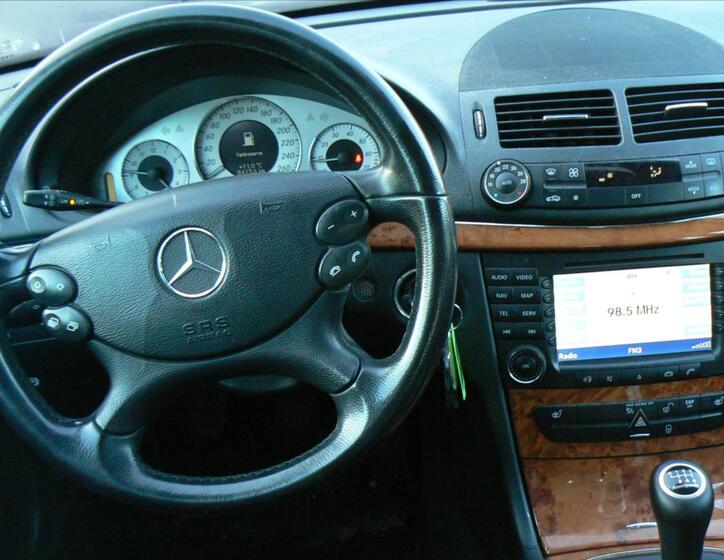 Mercedes-Benz Třídy E 9