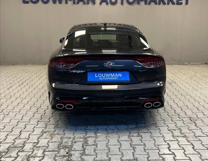 KIA Stinger 16