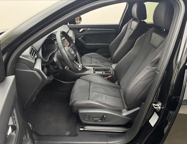 Audi Q3 SUV / Terénní 2,0 l 147 kw