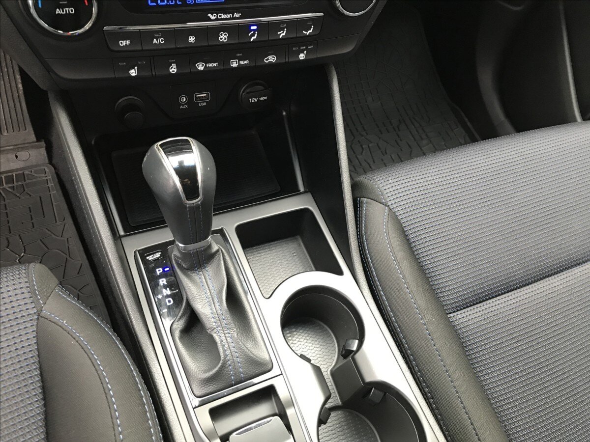 Hyundai Tucson CUV 1,7 l 104 kw