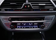 BMW Řada 7 Sedan / Limuzína 4,4 l 330 kw