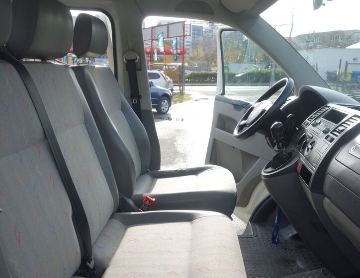 Volkswagen Transporter 22