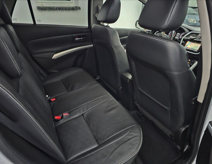 Suzuki SX4 S-Cross Hatchback 1,4 l 103 kw