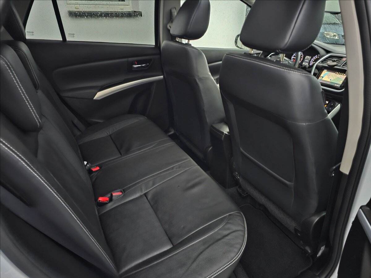 Suzuki SX4 S-Cross Hatchback 1,4 l 103 kw