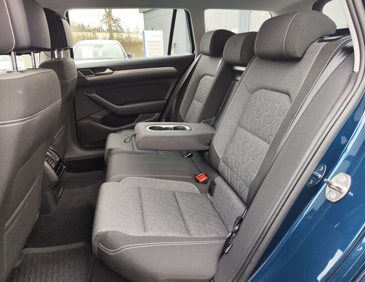 Volkswagen Passat 10