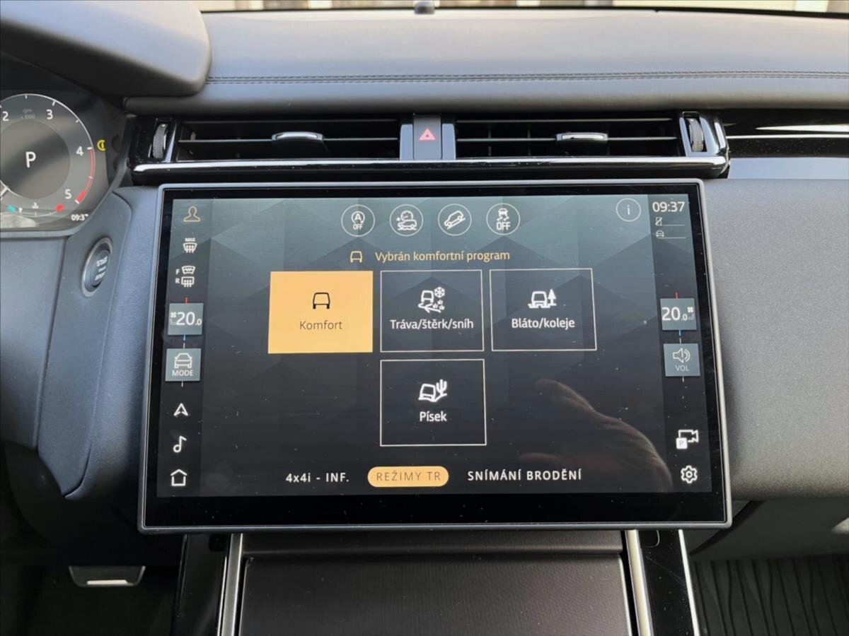 Land Rover Range Rover Velar SUV 2,0 l 147 kw