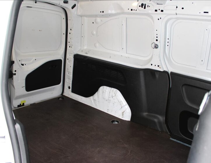 Opel Combo Skříň 1,5 l 96 kw