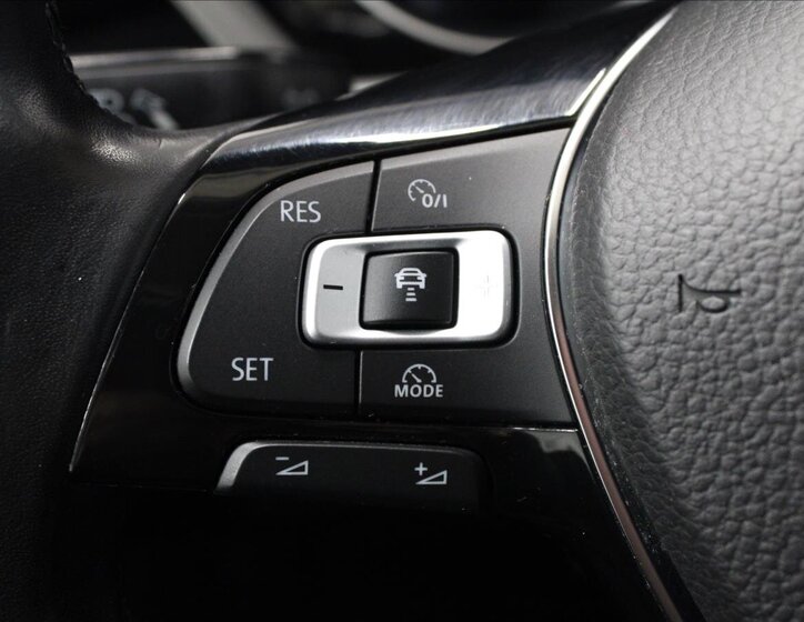 Volkswagen Touran MPV 1,4 l 110 kw