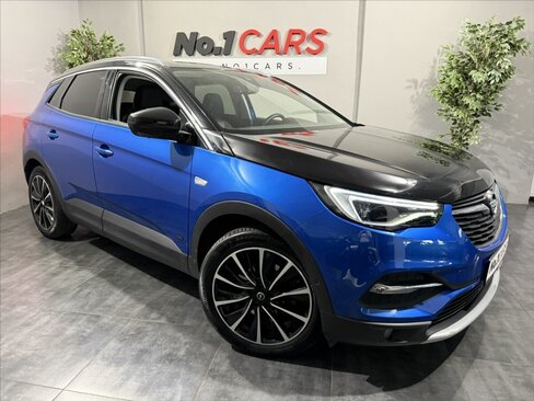 Opel Grandland X SUV / Terénní 1,6 l 147 kw