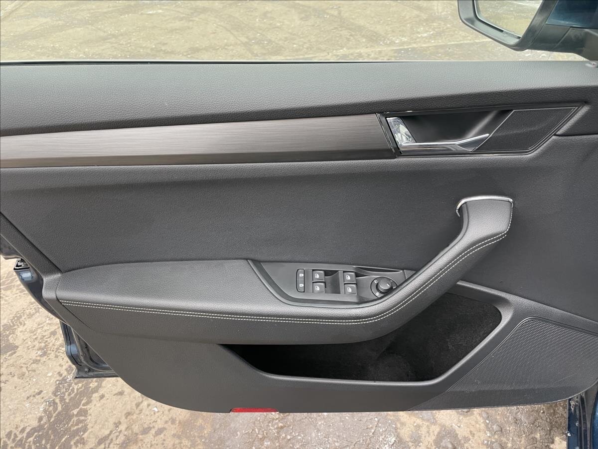 Škoda Superb Kombi 2,0 l 110 kw