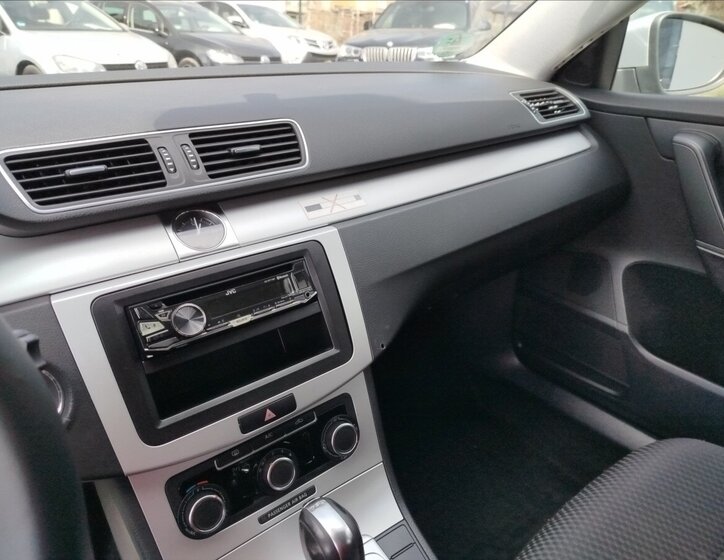 Volkswagen Passat Kombi 2,0 l 103 kw