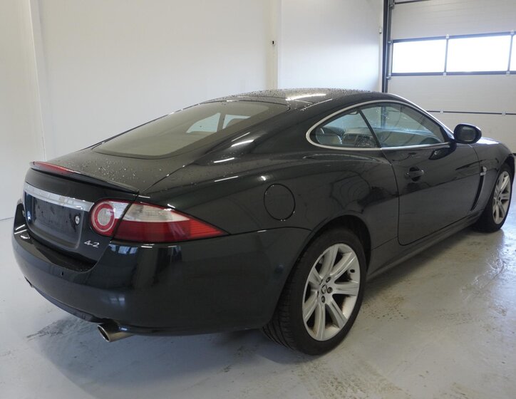 Jaguar XK8 Ostatní 4,2 l 219 kw