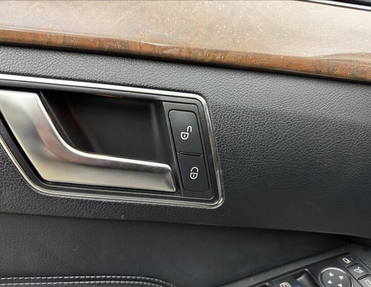 Mercedes-Benz Třídy E Kombi 3,0 l 170 kw