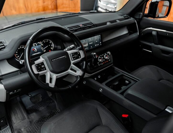 Land Rover Defender SUV / Terénní 3,0 l 294 kw